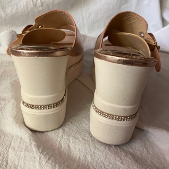 Nancy Li Sandals - Picture 7 of 10